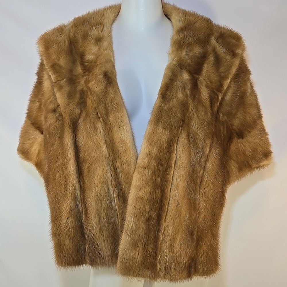 Vintage 1980's Elegant Light Brown Mink Fur Women's Wrap